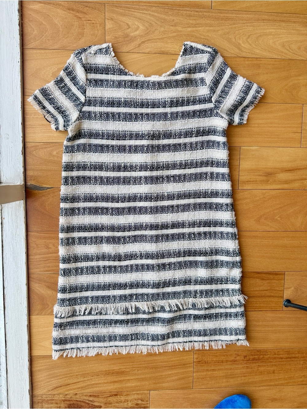 Zara Black and White Striped Short Sleeve tweed Knit Dress w V back